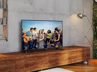 Samsung 43” UHD 4K smart-TV