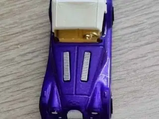 Majorette Morgan no 261 lilla med hvid kaleche 