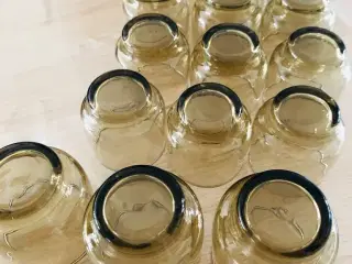 Lyngby glas 12 hvid vin og 3 st rød