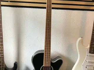 Akustisk bass
