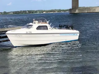 Ryds 535 BF med meget udstyr til en god fisketur.