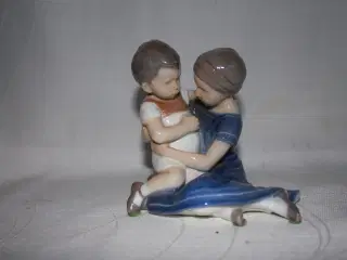 Porcelændfigur "legende børn" fra B&G