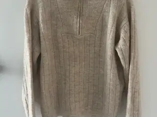 Sweater B-Young