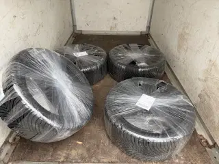 Sprit ny helårs dæk 