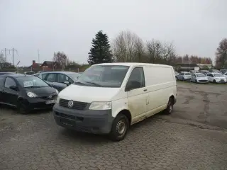 VW Transporter 2,5 TDi 130 Kassevogn lang