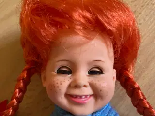 RATTI Pippi Tjorven dukke. 