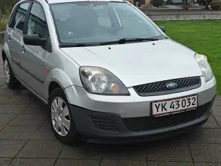 Ford Fiesta 1.4 Benzin – 2006