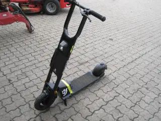Husqvarna Skutta El-løbehjul