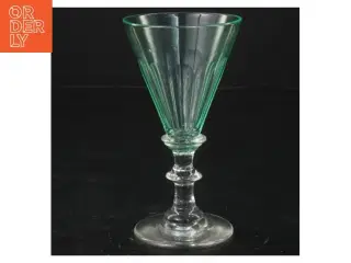 Hvidvinsglas i grønt glas (str. 13x7 cm)
