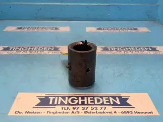 Massey Ferguson 7278 Muffe 46149400