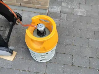 10 kg letvægts gasflaske sælges