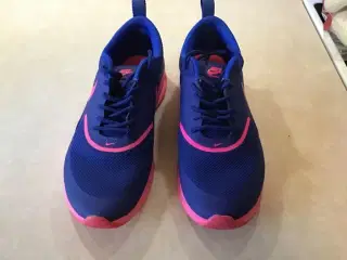 Nike sko st.38 smal model