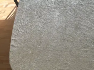 5 stk. duge i nervøs velour, rå hvide