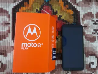 Motorola E6 play 
