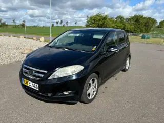 Honda FR-V