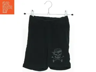 Børne shorts med pirate print (str. 104)