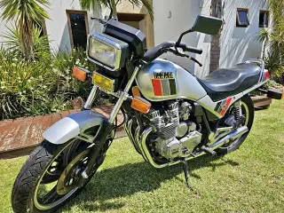 KØBES Yamaha XJ 700 / 750 / 900 