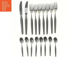 Bestiksæt i rustfrit stål med knive, gafler og skeer fra Andy Auni (str. 21-12 cm)