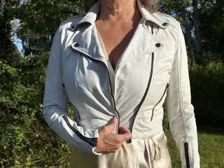 Dame unik hvid læderjakke M38/40 Bod & Christensen