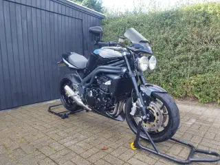 Triumph Speed triple 1050