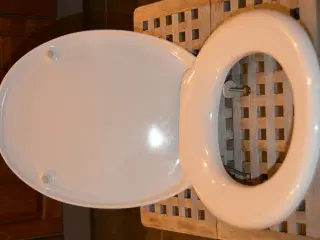 Toiletsæde i god forfatning