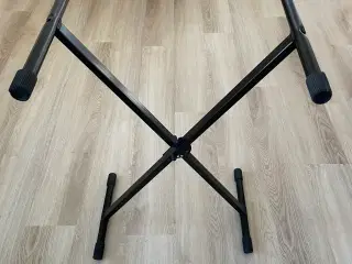 Keyboard stativ  pæn og i god stand