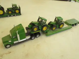2 stk John Deere Blokvogne med John Deere traktor