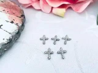 Små kors med Rhinsten til hobby / dekorering