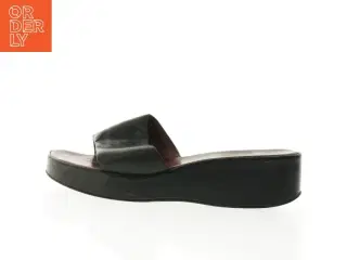 Læder sandaler (str. 8)