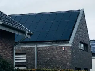 10.2 KW - NYT Solcelleanlæg på Auktion