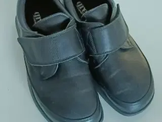 Green Comfort sort sko 38str