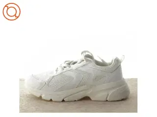 Sneakers fra H&M (str. 36)