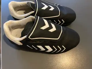 Fodbold støvler str 33