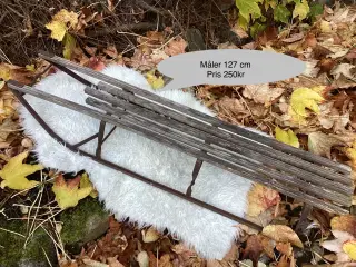 4 forskellige retro kælke