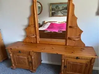 Massivt fyrretræs toiletmøbel