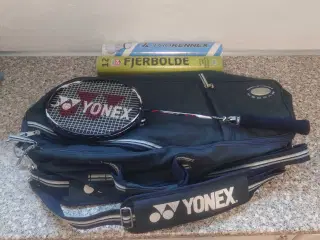 Badmintonketcher og taske 