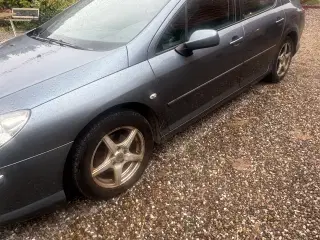 Peugeot 407