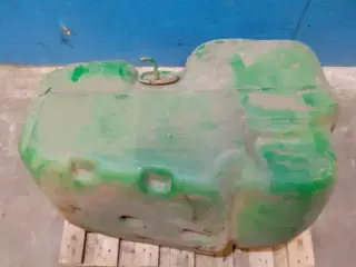 John Deere 2040 Dieseltank AL31034