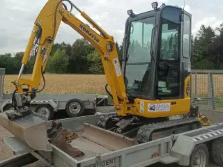 UDLEJES MINIGRAVER 2.7 TONS MED TILTMAN 
