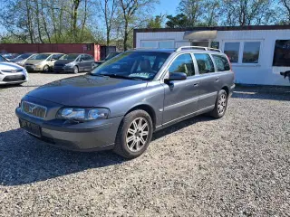 Volvo V70 2,4 170 Addition