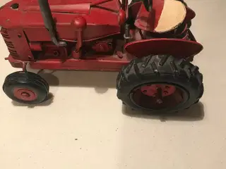 Pynte traktor 