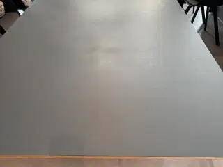 Spisebord med Linoleum 