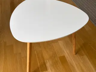 JYSK Hjørnebord TAPS 55x55 sofabord coffee table