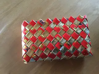 Taske lavet af kaffeposer