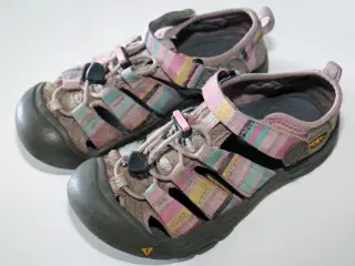 Keen sandaler 34
