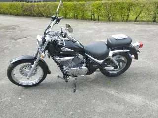 Suzuki VL 250 K 6,