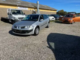 RENAULT MEGANE   ÅRG 08