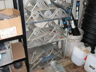 Lagerreol med div. Afrullere