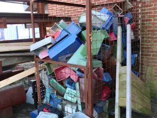 Pallebur med indhold