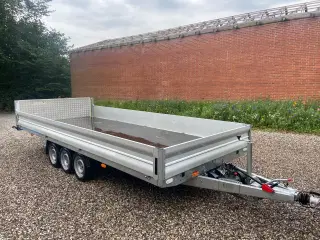 Stor maskintrailler